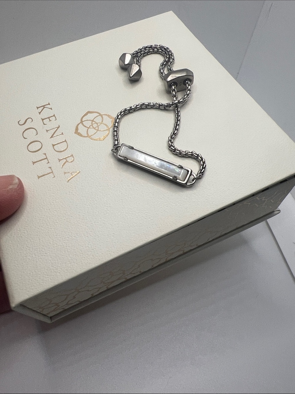 Kendra Scott Silver Bar Bracelet with Opalescent White Inlay